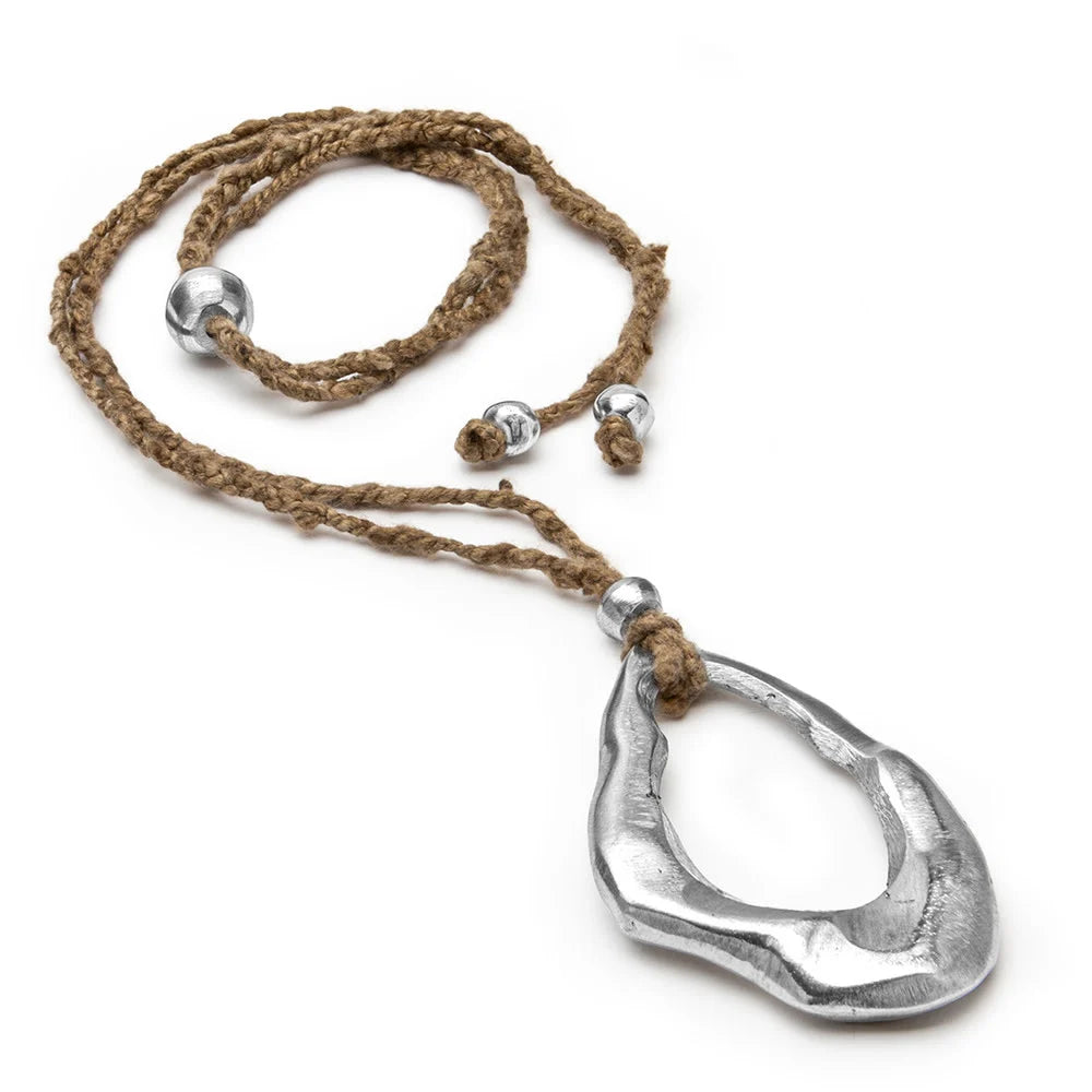 Irregular Pendant Necklace