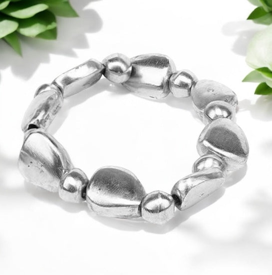 Elastic Irregular Rectangles and Spheres Bracelet