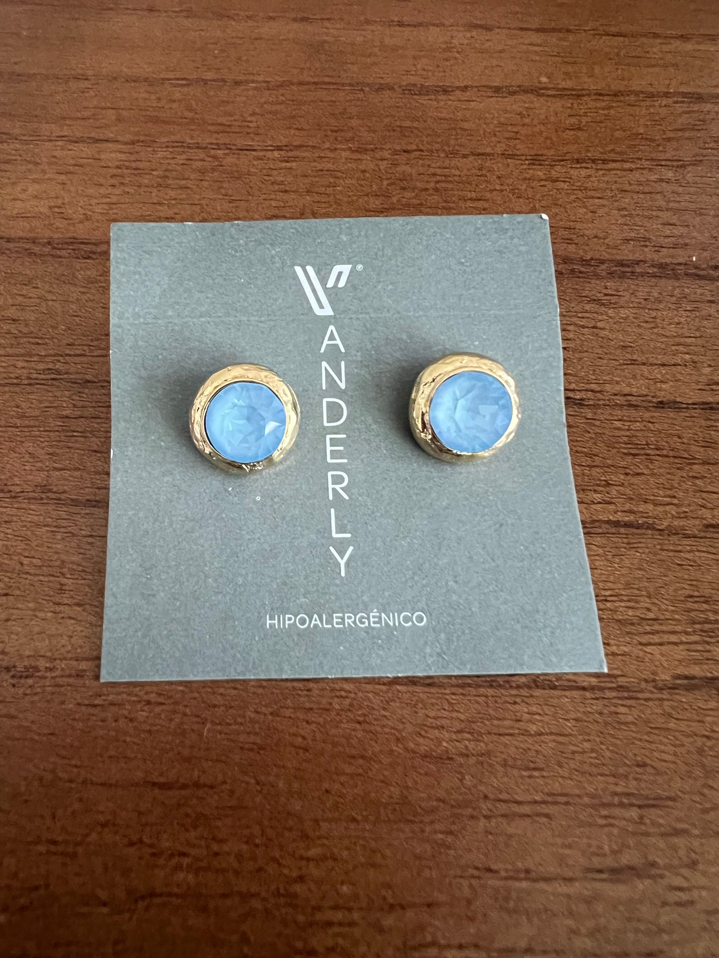 Small Stone Round Earrings